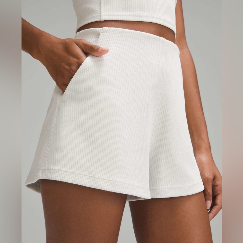 SOLD NWT Ribbed Softstreme High Rise 2” - Picture 3 of 7